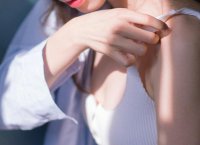 ​友情和爱情短句文案聚集50句