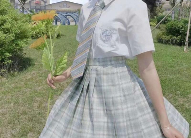 伤感爱情情话古风句子[关于书陪伴的唯美句子]