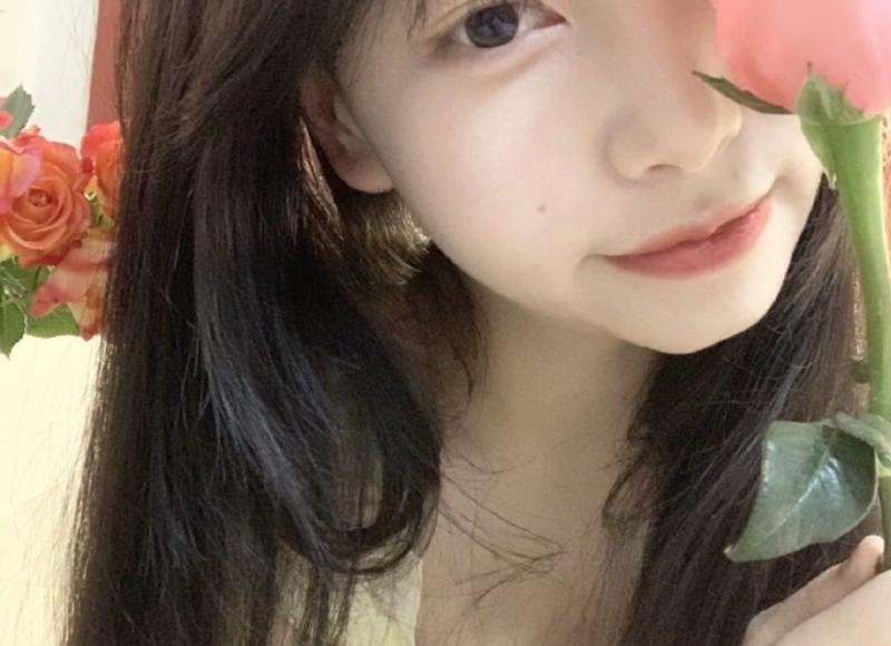  简短爱情句子5个字精拣60条