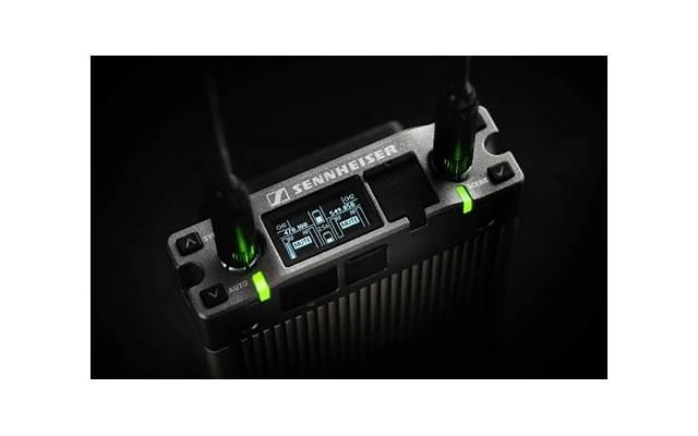 通用朋友圈爱情句子(精选48句)