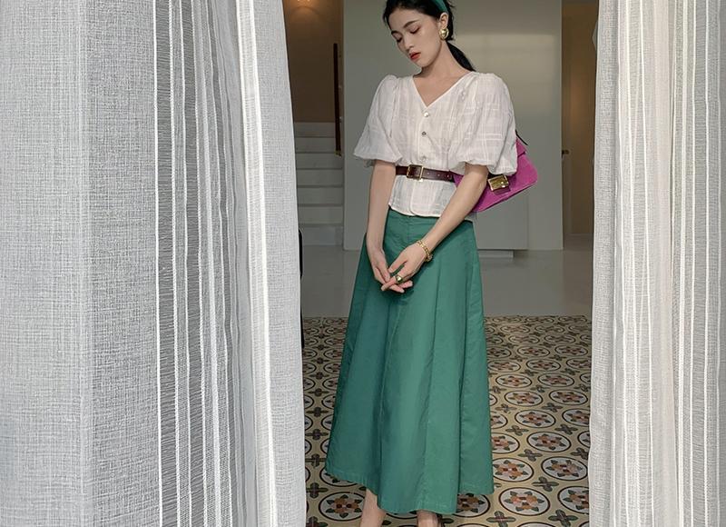 爱情哲理句子精辟(无一爱字却句句深情的)