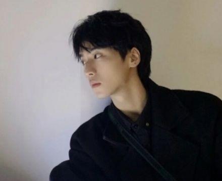 适合开学发朋友圈的句子 关于要开学的搞笑说说沙雕文案