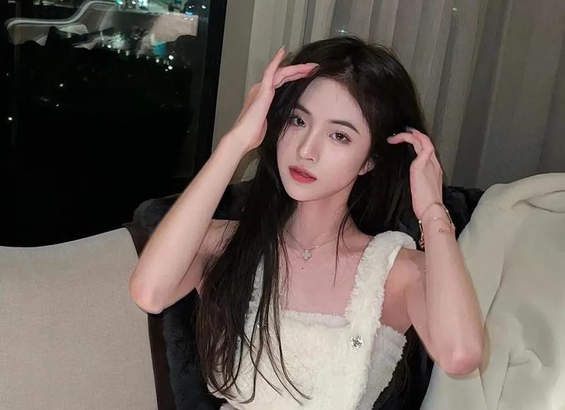 非常感人的爱情说说(爱情伤感人的句子说说心情)