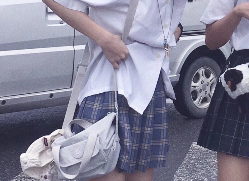 向女友表白的句子伤感（向女友表白的说说）