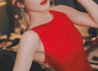 ​一起英文情话短句带翻译（悄悄问圣僧女儿美不美，当时是想改成什么）