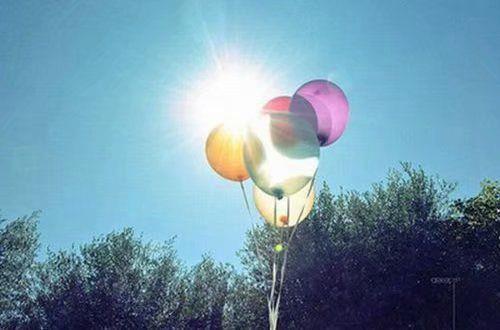 凌晨了睡不着怎么发圈