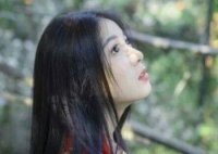 ​关于人间四月天文案 最美人间四月天，愿你心底都是暖阳，笑里