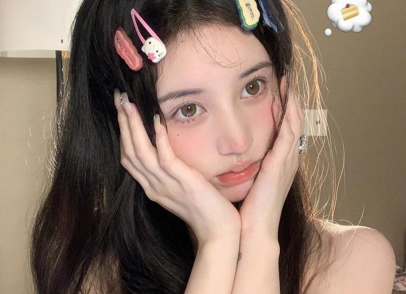 怎么吸引一个女生的话题，有什么吸引女生的话题