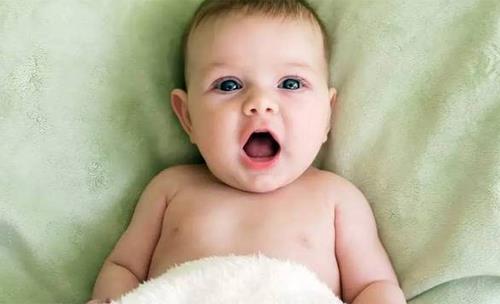 带火字旁的女孩名字