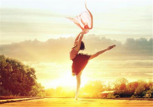 形容很饿饿夸张的句子