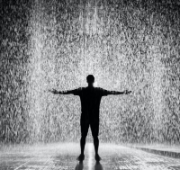 雨天励志正能量的句子 适合下雨天发的朋友圈