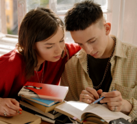 简单一个字情侣网名 情侣网名简单又好听