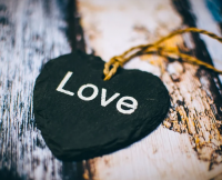 低调不明显的情侣网名 简单好听情侣