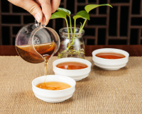 形容一个人喝茶的诗词 形容喝茶惬意的诗词