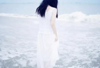 ​女生霸气带小字的网名