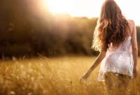 ​简单干净励志女微信名字(精选182个)