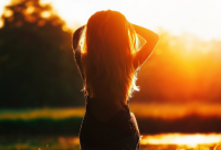 ​凄凉猫女生霸气的网名昵称