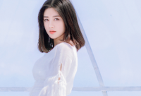 ​带打斗的正能量网名女孩