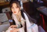 ​关于年少轻狂的霸气短句精选258条